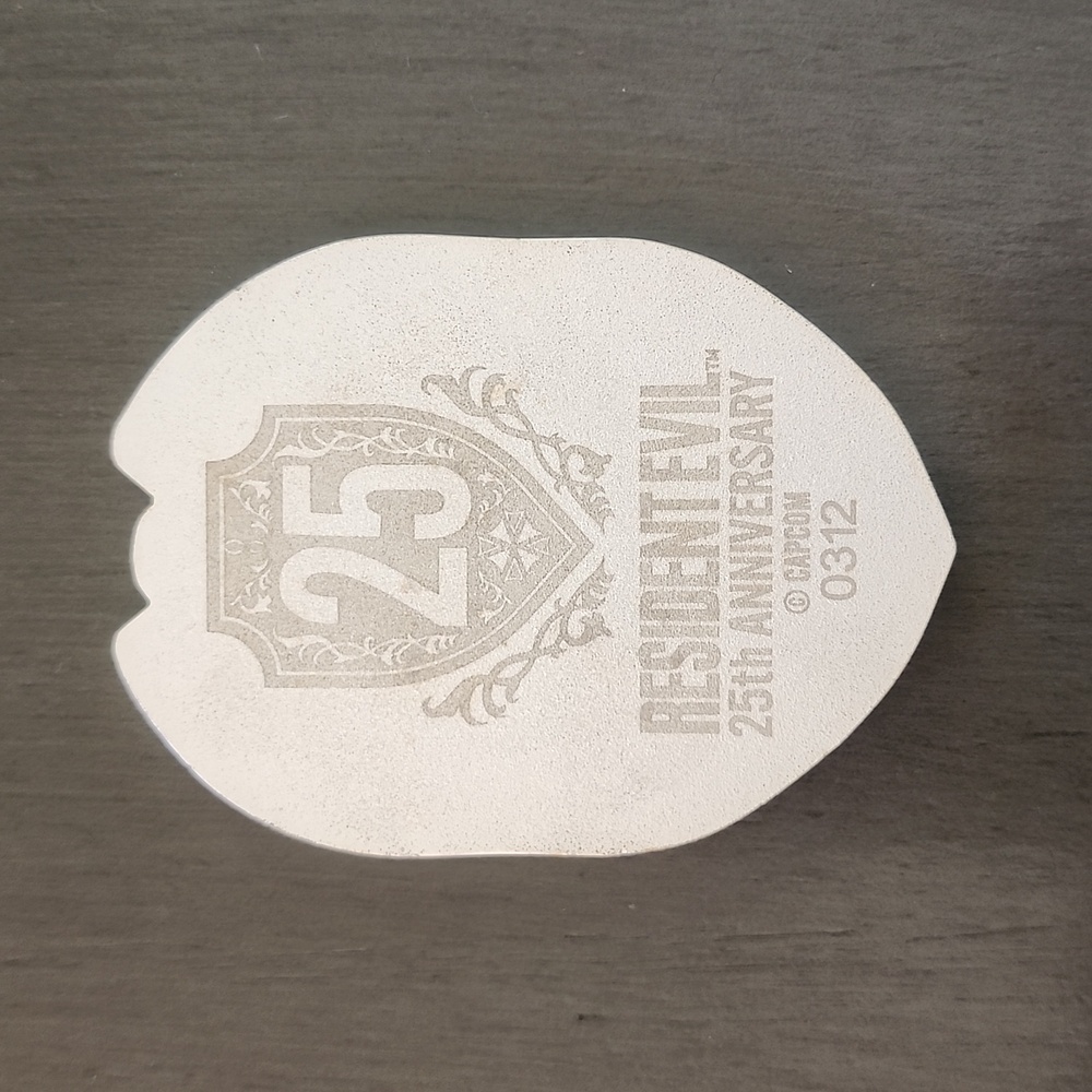 Resident Evil - STARS Badge Medallion limited edtion. - Picture 2 of 8